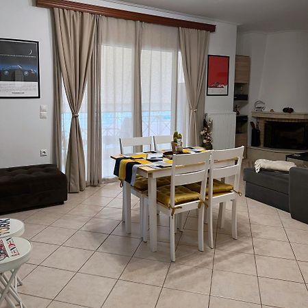 H&H Cozy Retreat Apartamento Pireu Exterior foto