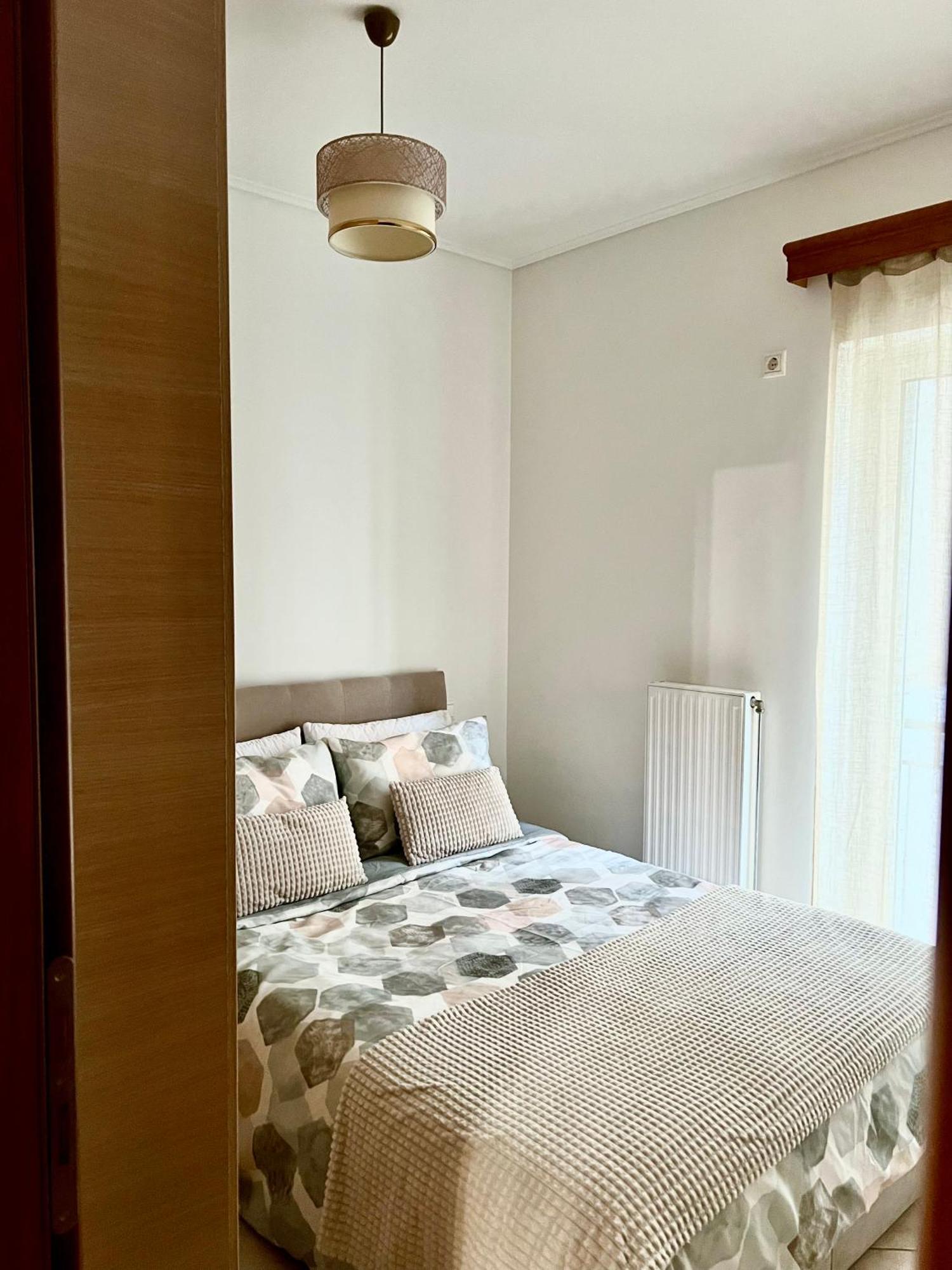 H&H Cozy Retreat Apartamento Pireu Exterior foto